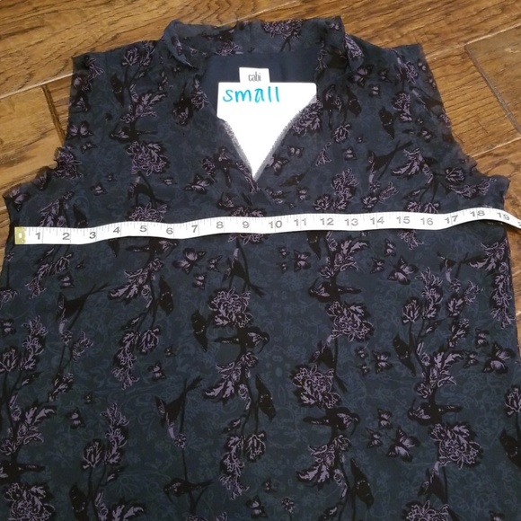 cabi birds and butterflies Evermore tank - Picture 4 of 7